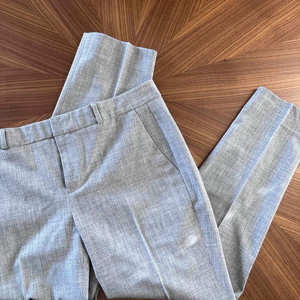 Size 6 BR ankle slacks. Grey.